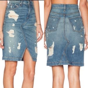 Rag & Bone distressed denim jean skirt size 32     TA